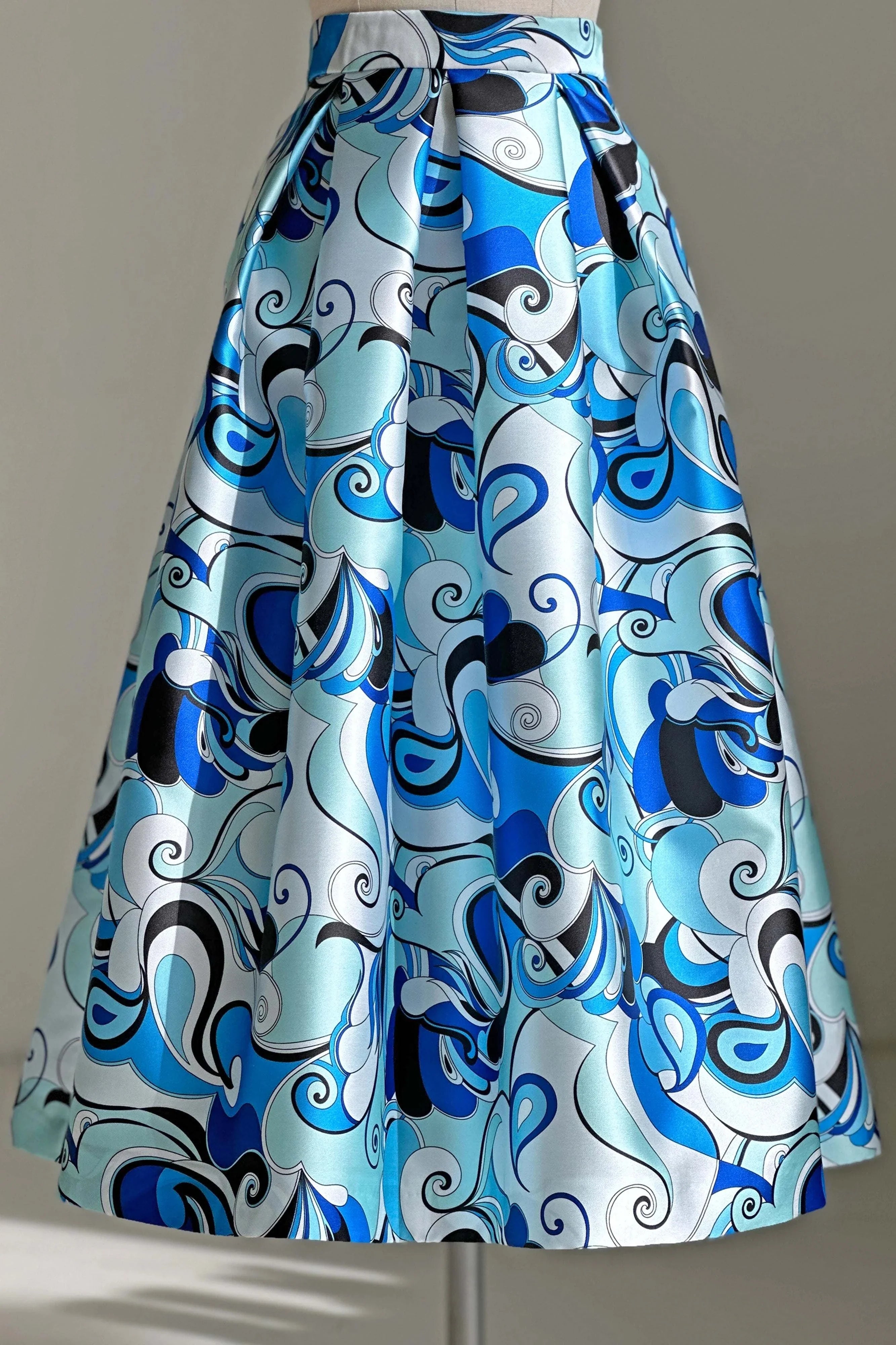 Gonna Groovy 009 AZ midi skirt with high waist and blue swirl mikado fabric pattern