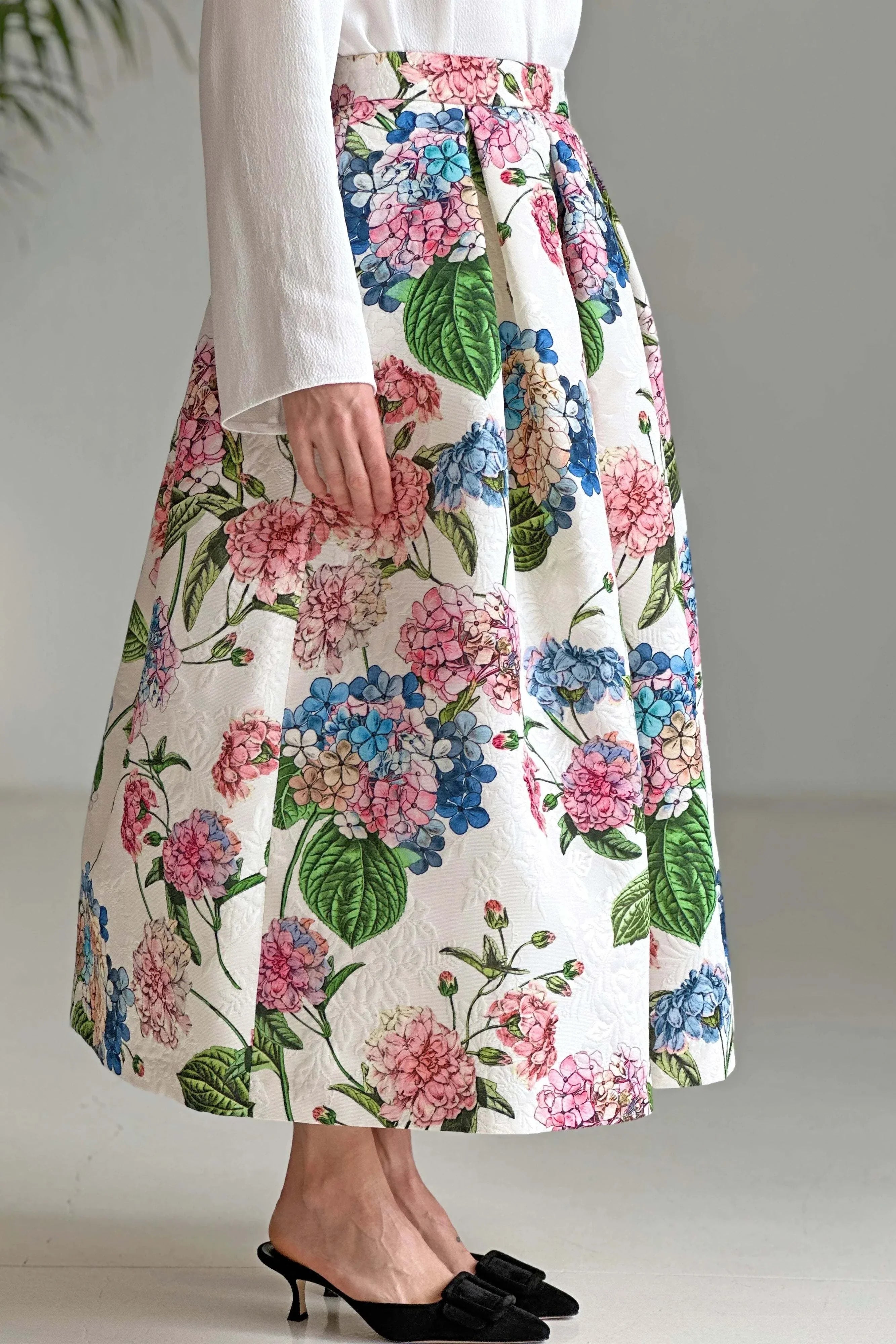 Gonna Hydrangeas midi jacquard skirt with high waist and floral print